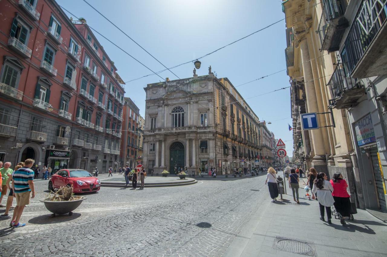 Palazzo Doria D'Angri Bed & Breakfast Naples Exterior photo